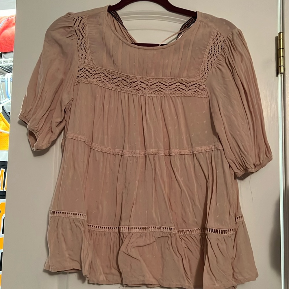 Size M Knox Rose blouse